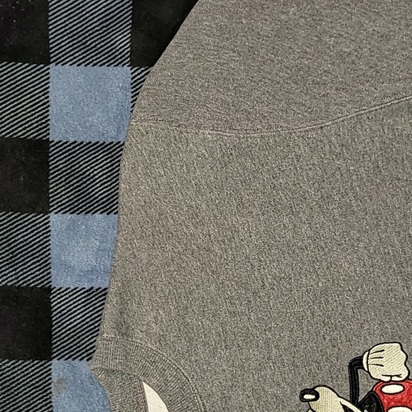 Y2k. Disney Store. Mickey Mouse. Pullover crewneck. Embroidered. Size Large. - Picture 7 of 15